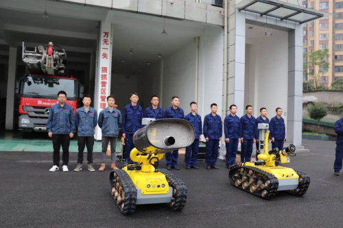喜報頻傳！中重（瀘州）2臺消防特種機器人交付列裝至瀘州市合江縣消防救援大隊！