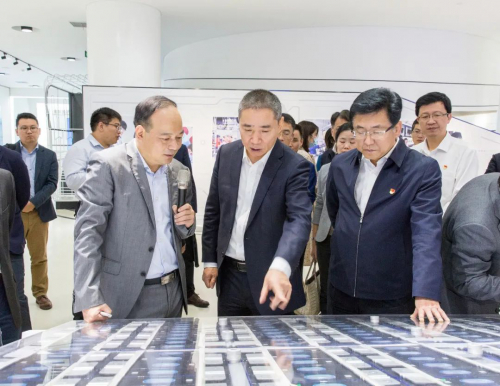 工信部副部長辛國斌蒞臨寧德時(shí)代調(diào)研