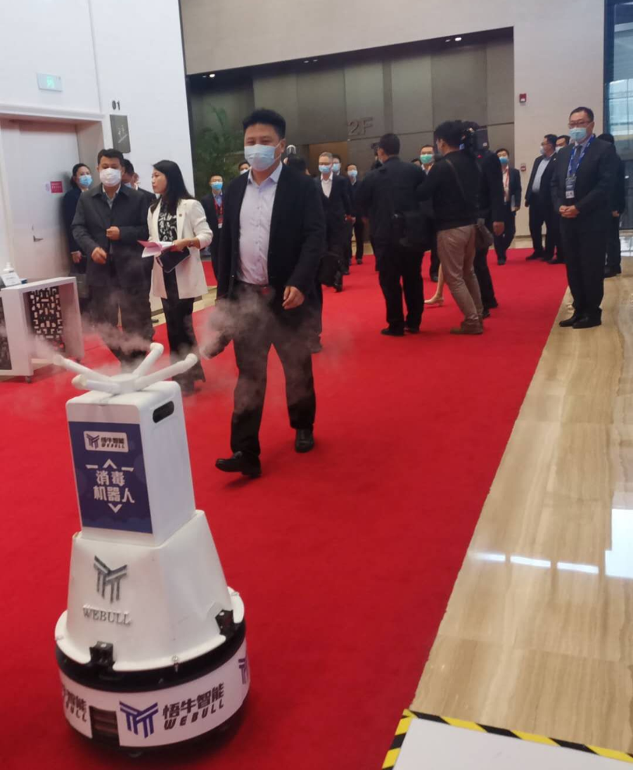 消毒機器人再出征 為2020青島創(chuàng)新節(jié)貢獻科技抗疫力量