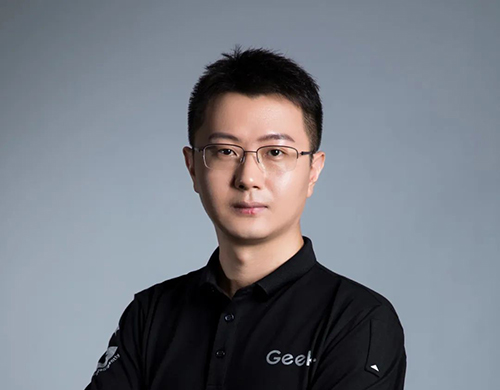 揭秘展臺背后的故事——在工博會上采訪極智嘉的聯(lián)合創(chuàng)始人&揀選及智能倉產品副總裁劉凱先生