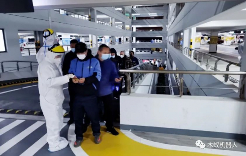 安心| 無人叉車助力搬運(yùn)安全