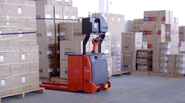 力辰：AGV無(wú)人化搬運(yùn)車