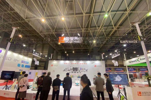 展會(huì)報(bào)道 | 迦智科技攜前沿移動(dòng)機(jī)器人產(chǎn)品及解決方案亮相2020華南機(jī)器人展