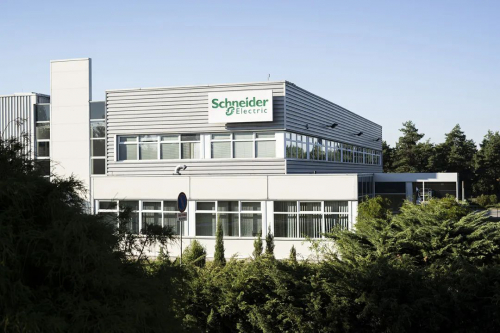 MiR500機(jī)器人助力施耐德電氣公司降低運(yùn)輸成本