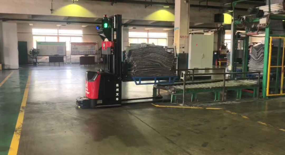 杭叉AGV智能物流系統(tǒng)在輪胎行業(yè)的應(yīng)用