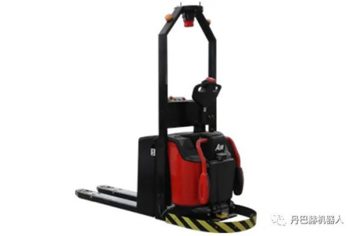 丹巴赫機(jī)器人|智能化工廠(chǎng)的重要工具-AGV搬運(yùn)車(chē)