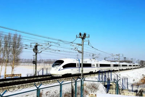 國(guó)自“硬核科技”加持，最北高鐵不畏嚴(yán)寒