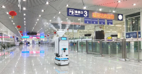 燭光機(jī)器人亮相福田高鐵站，坎德拉助力春運(yùn)防疫