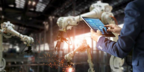 從“跟隨”到“并跑”：中國工業(yè)機(jī)器人補(bǔ)短板