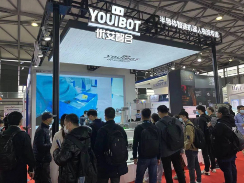 看優(yōu)艾智合移動機器人如何賦能半導(dǎo)體制造