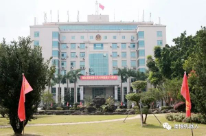 廣東惠州司法局“智慧后勤”出新招，測溫機器人提升防疫水平