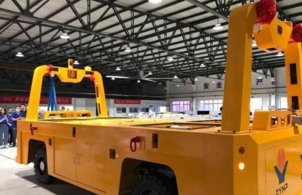 國內(nèi)首個”5G+北斗衛(wèi)星”聯(lián)合大容量AGV運(yùn)營