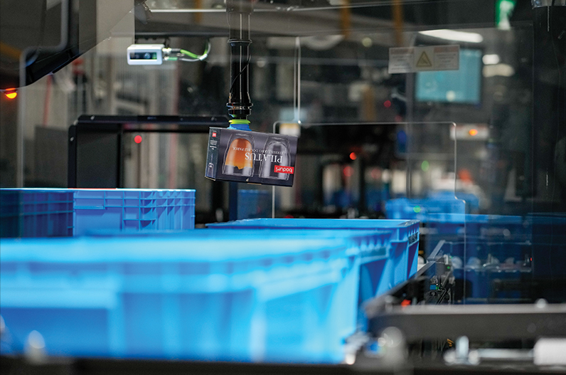 日本SB物流公司實(shí)施采石和包裝機(jī)器人系統(tǒng)，以及自動(dòng)存儲(chǔ)和檢索、運(yùn)輸和分揀