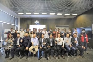 賦能智慧物流 提升安全品質(zhì)——2021中國叉車和移動(dòng)機(jī)器人安全品質(zhì)論壇在上海召開