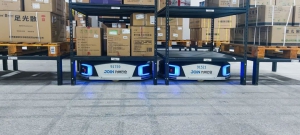 全球首個(gè)AMR月臺(tái)集貨！極智嘉攜手九州通共鑄醫(yī)藥智慧物流新高度