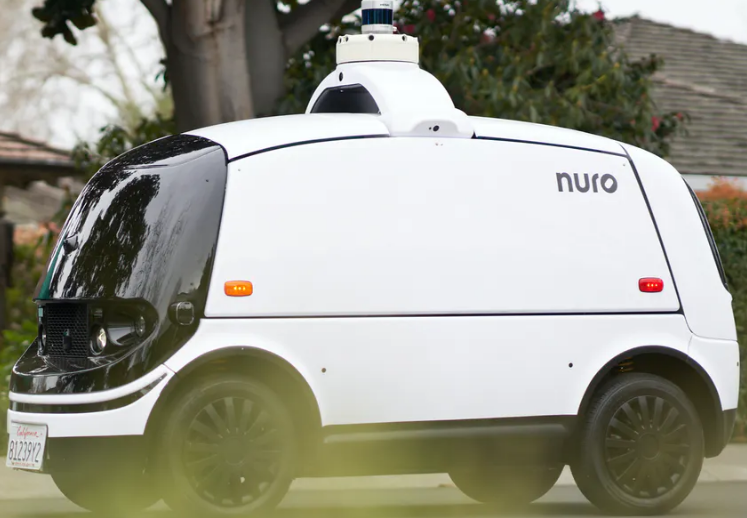Nuro   R2自動(dòng)駕駛汽車