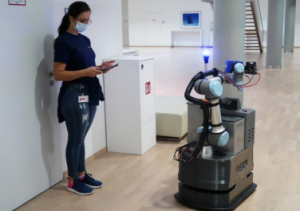 德國(guó)弗勞恩霍夫研究所的消毒機(jī)器人干凈利落地對(duì)付COVID-19