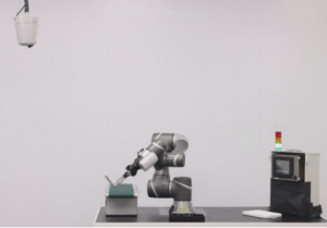 日本歐姆龍與佳能合作，協(xié)作機(jī)器人的“眼睛”和“手”