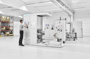 ABB在MACH 2022上展出最新機器人搬運解決方案