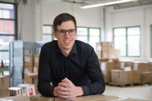 林德物料搬運窄通道專家Matthias Holzwarth解釋如何在內(nèi)部物流中叉車如何高效訂單揀選