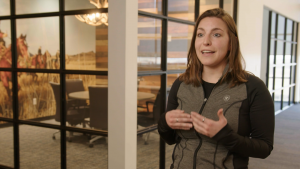 4分鐘，看一下美國(guó)知名鞋服品牌Ariat如何評(píng)價(jià)物流機(jī)器人項(xiàng)目？