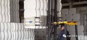 卡斯卡特叉車屬具在紡織行業(yè)的應(yīng)用