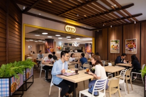 普渡機器人“葫蘆”入職快餐巨頭“大家樂”，共同打造智慧餐廳！