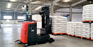 “智”動新引擎：艾吉威機器人化工行業(yè)智能解決方案跑出“加速度”