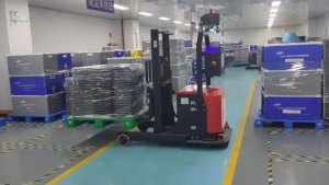 5G+移動(dòng)機(jī)器人，宇鋒智能為智慧工廠建設(shè)實(shí)力“加碼”!