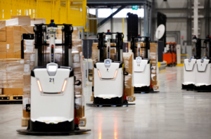 路透社：零售商在成本通脹斗爭(zhēng)中轉(zhuǎn)向物流機(jī)器人