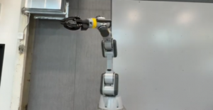 Sarcos 測(cè)試機(jī)器人行李處理系統(tǒng)