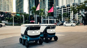 Uber Eats 和 Cartken 合作進(jìn)行人行道機(jī)器人送貨服務(wù)