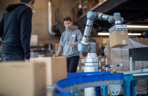 Rapid Robotics 和 Universal Robots 聯(lián)手加速協(xié)作機(jī)器人的部署