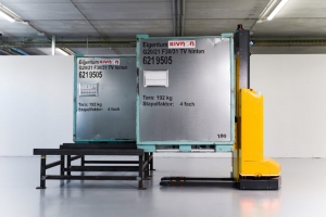 Kivnon 將在 Advanced Factorys 2023 上推出其最新版 K55 叉車式 AGV