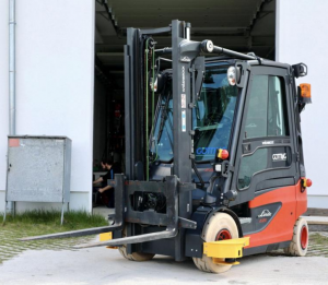 改裝的林德5G遠程遙控電動叉車將亮相2023年德國漢諾威工業(yè)博覽會