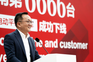 第6666臺林德電動平衡重叉車下線交付海爾集團，凱傲中國持續(xù)發(fā)力智能綠色搬運