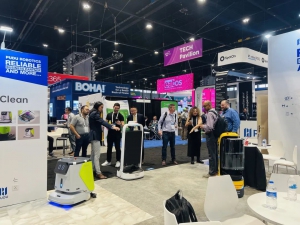 普渡機(jī)器人亮相NRA，為品牌智能升級(jí)提供全鏈路解決方案