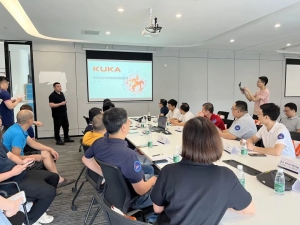 實探庫卡順德園區(qū)，解鎖智能物流落地方案——多行業(yè)制造企業(yè)代表蒞臨庫卡順德園區(qū)參訪交流