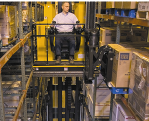 窄巷道物料搬運(yùn)成功的秘訣：先考慮系統(tǒng)，再考慮叉車