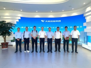 三一機器人公司總經(jīng)理吳名陵一行到訪天能工業(yè)動力電池公司