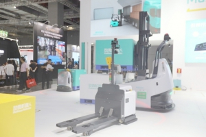 勱微機(jī)器人