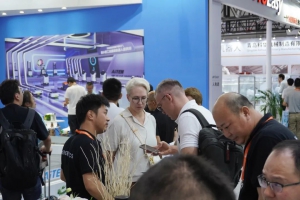 慧倉機器人首次亮相2023中國國際工業(yè)博覽會，助力工業(yè)新發(fā)展！