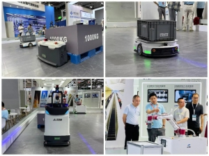 海豚之星攜旗下新品驚爆亮相2023上海工博會(huì)