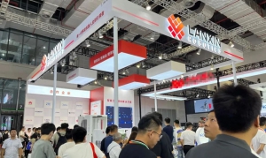 工博會上周閉幕，藍芯3D視覺感知移動機器人點亮全場