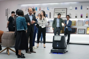 世界知識(shí)產(chǎn)權(quán)組織WIPO和深圳市監(jiān)局領(lǐng)導(dǎo)走進(jìn)普渡科技，共話企業(yè)發(fā)展與創(chuàng)新