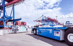 HHLA CTA完成向電動集裝箱碼頭AGV的轉(zhuǎn)換