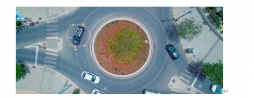 人類智能如何幫助駕駛?cè)斯ぶ悄芷? align=