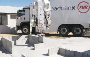 “世界上第一個移動砌磚機器人”即將登陸北美建筑市場