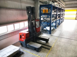 合肥搬易通|MiMA全向叉車助力金屬制造業(yè)“長(zhǎng)物料”安全密集存儲(chǔ)！