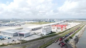 振華重工自研自動(dòng)化陸港生產(chǎn)管理系統(tǒng)順利驗(yàn)收